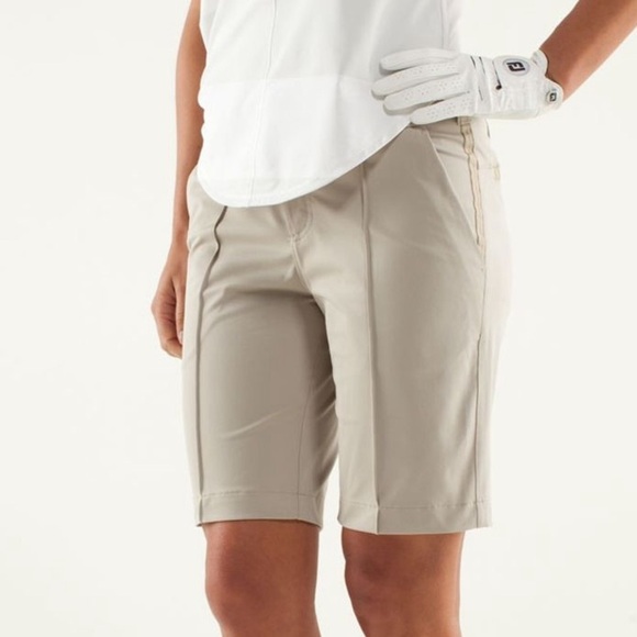 Lululemon Women’s Club golf Short size 4 in Mojave Tan W7796S Bermuda 9” inseam - Picture 2 of 14